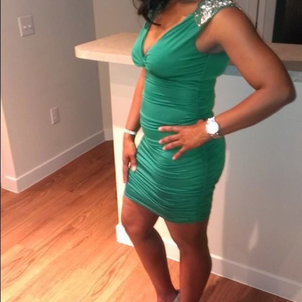 Arden B Green Bodycon scrunched mini dress